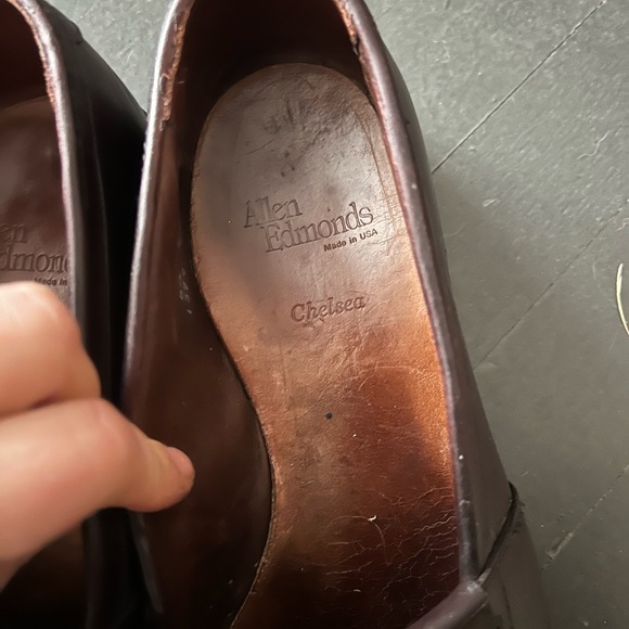 Allen Edmonds Chelsea Tassel Loafer, size 8.5 - Picture 2 of 6